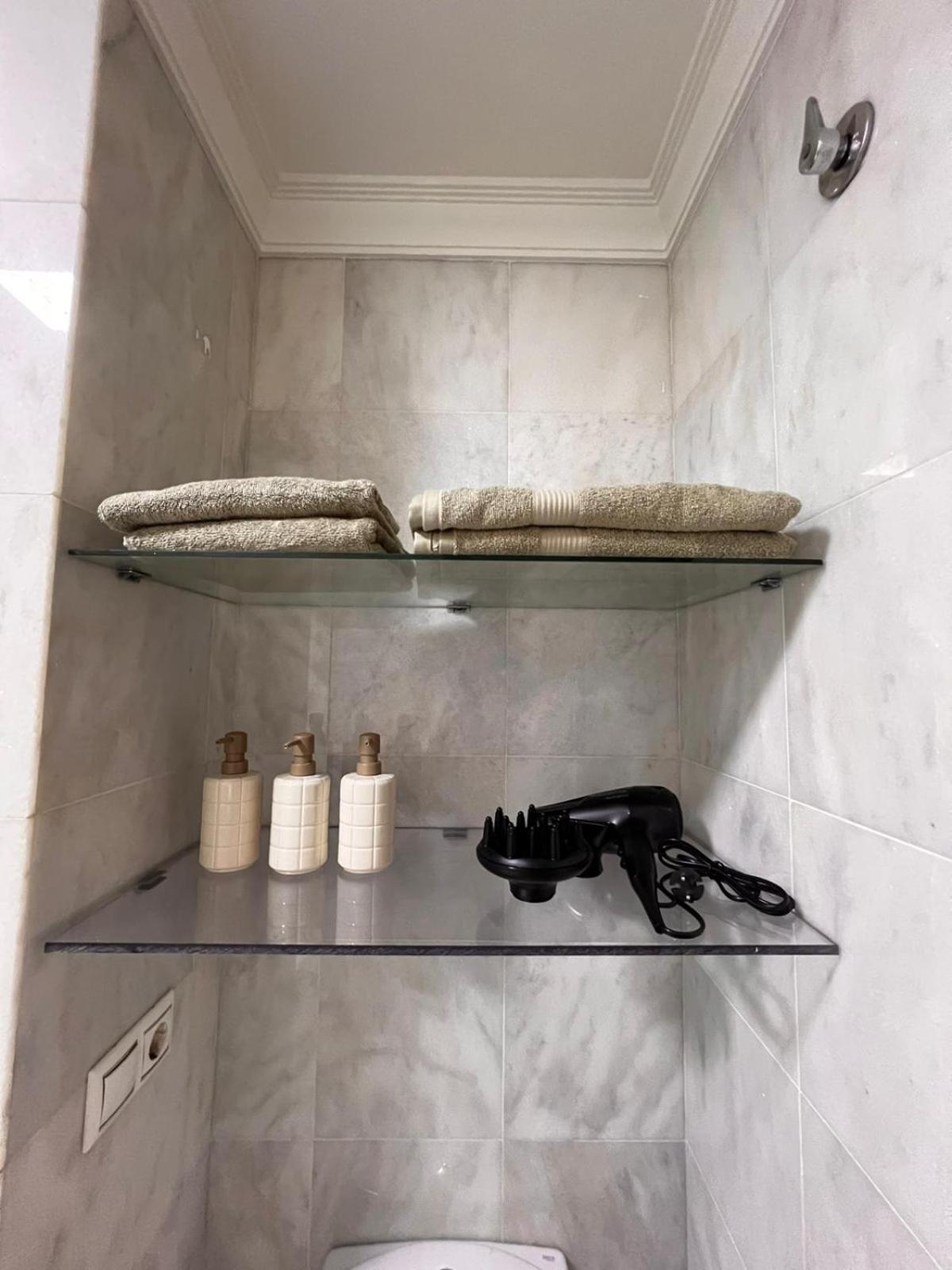 Central Suites Isabel II 比戈 外观 照片